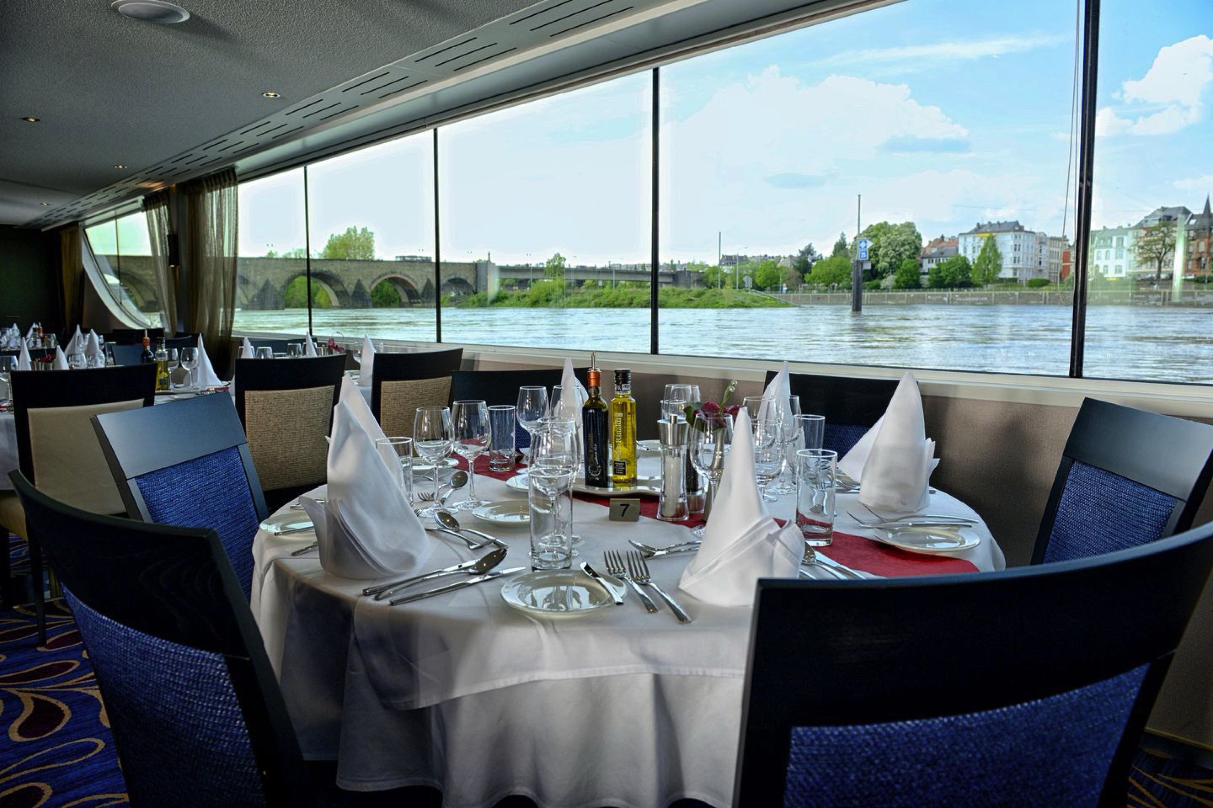 Avalon Expression - Panorama Dining Room